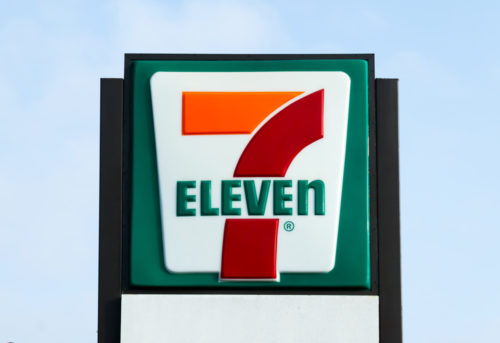 An image of the 7-Eleven convenience store sign.