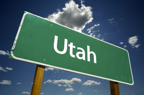 A road sign that reads "Utah."