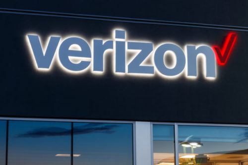 An image of a Verizon Wireless retail location.